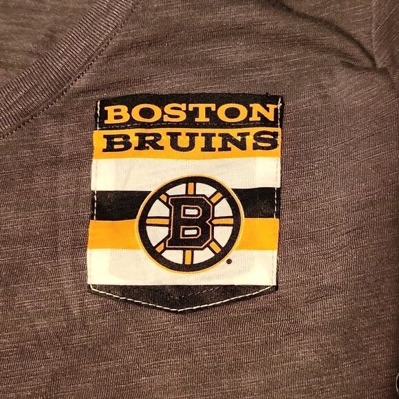 NHL Boston Bruins Women's Grey Pocket Tee - New - Picture 2 of 4